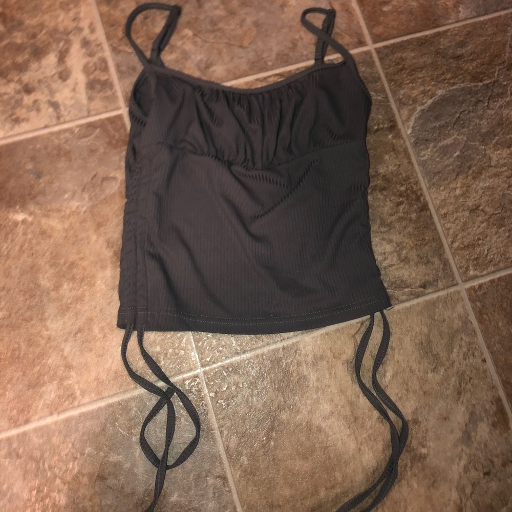 Ripped Ruched Drawstring Cropped Cami Top - Picture 2 of 3
